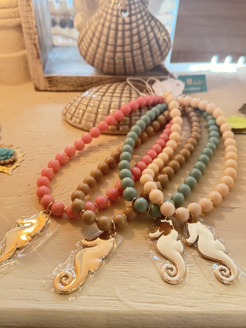 Collar Bakú rosa